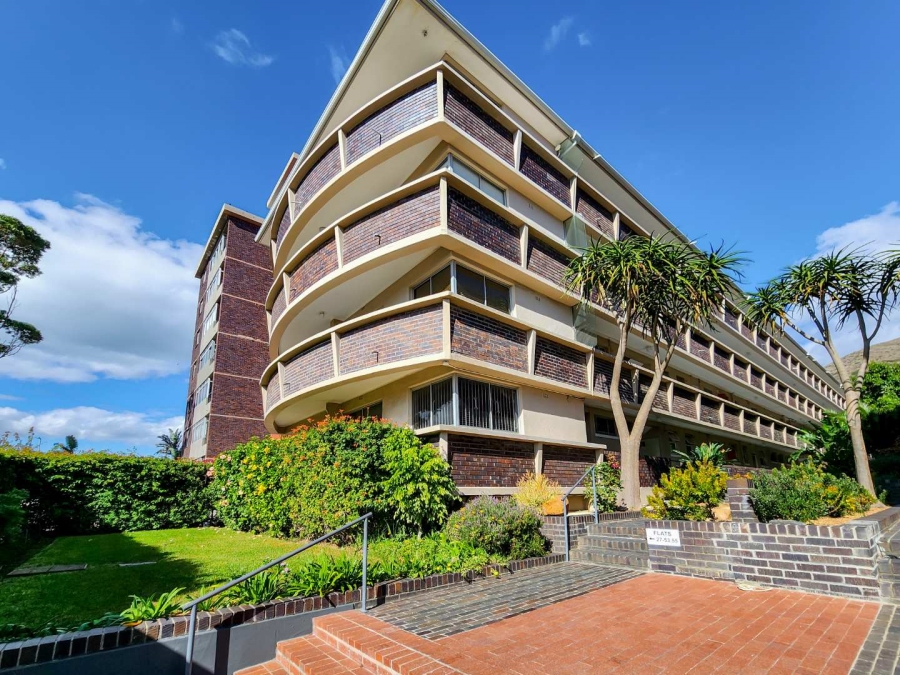 2 Bedroom Property for Sale in Green Point Western Cape